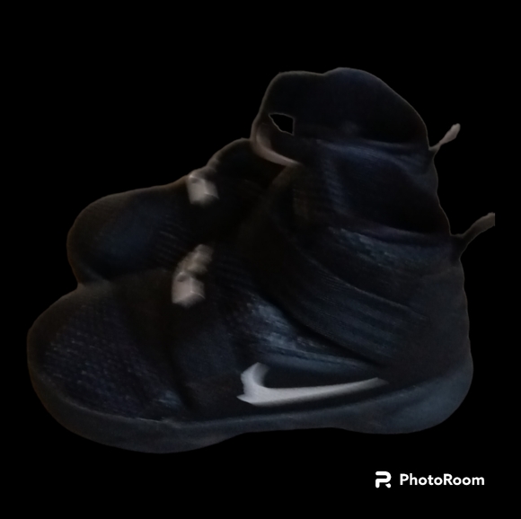 Nike Toddler Lebron James Soldier Sneakers - Picture 3 of 7